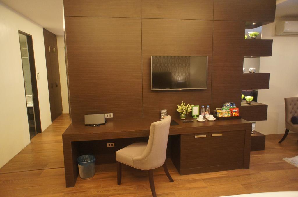 Lenox Hotel Dagupan City Oda fotoğraf