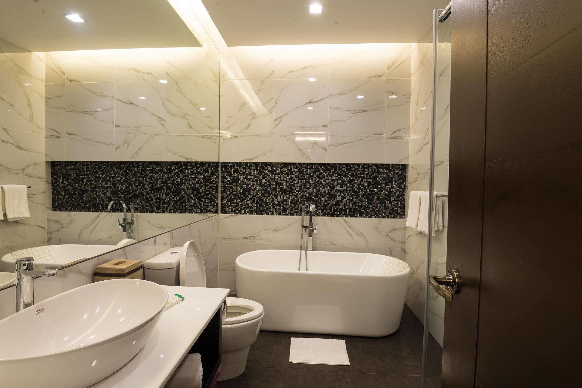 Lenox Hotel Dagupan City Dış mekan fotoğraf